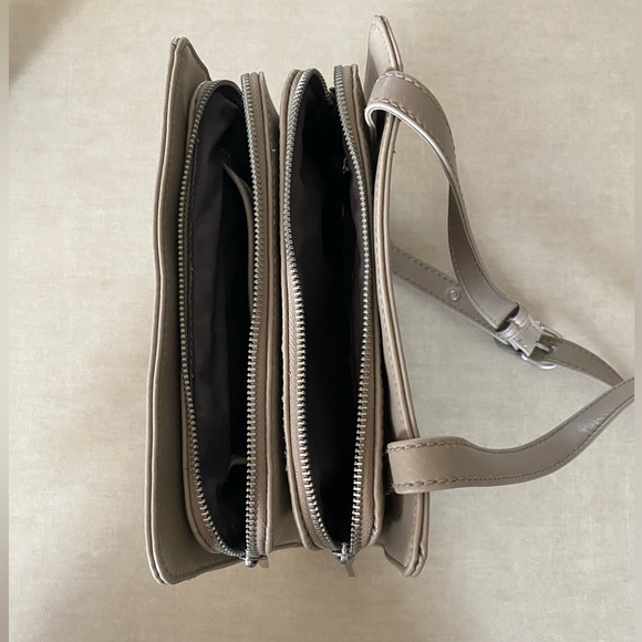 Matt & Nat Purse - Picture 2 of 4